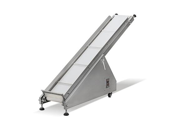 La pendiente se lleva el transportador del elevador de cubo de la correa de cadena